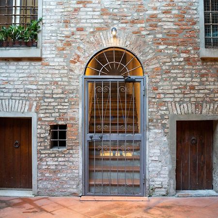 Mazzini101Apartment Ferrara Esterno foto