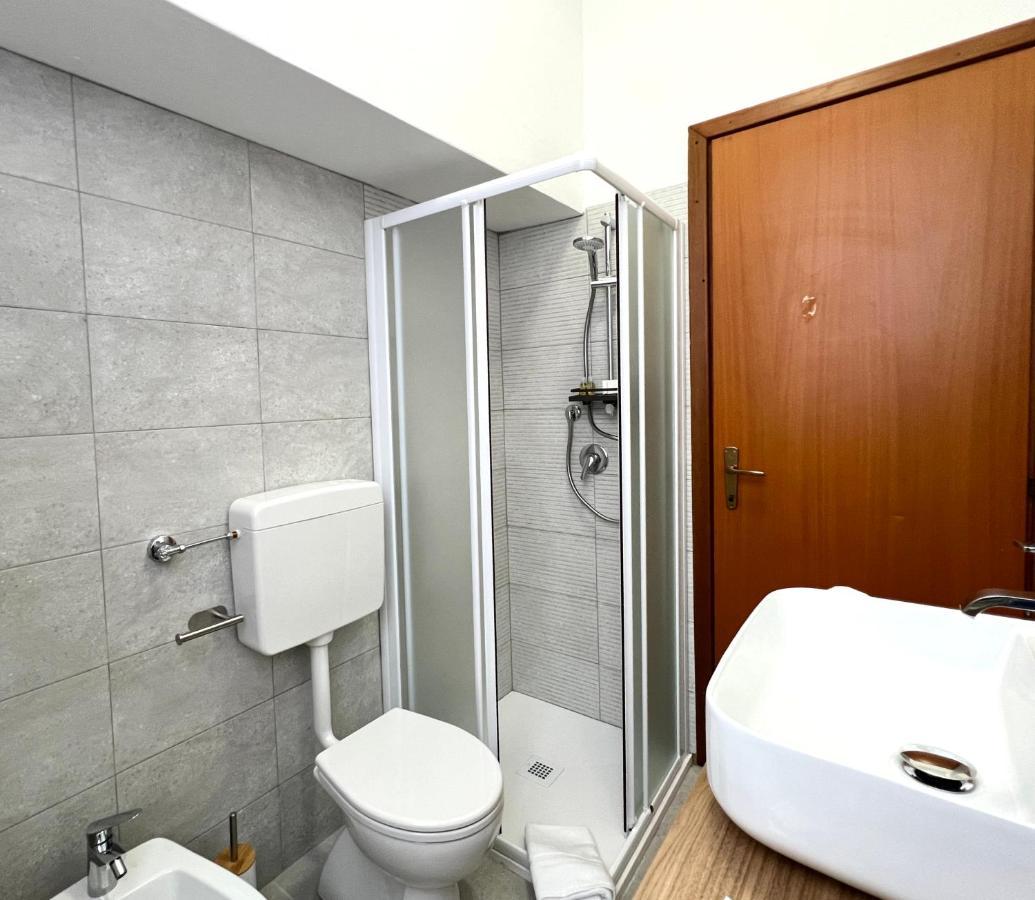 Mazzini101Apartment Ferrara Esterno foto